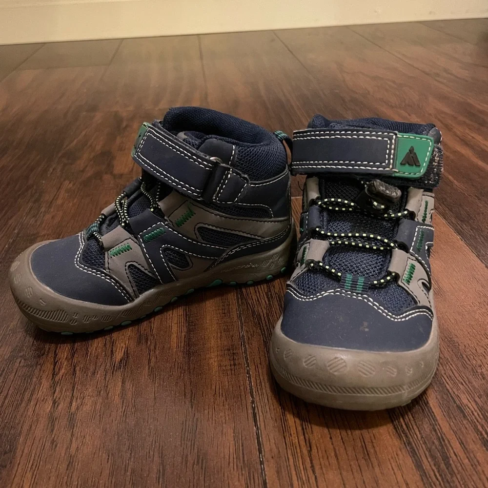 Kids Navy & Green Snow/Hiking Boots – Water Resistant | Size Toddler 7.5